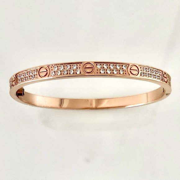 Rose Gold Pavé Screw Bracelet Small model - Picture 6 of 9